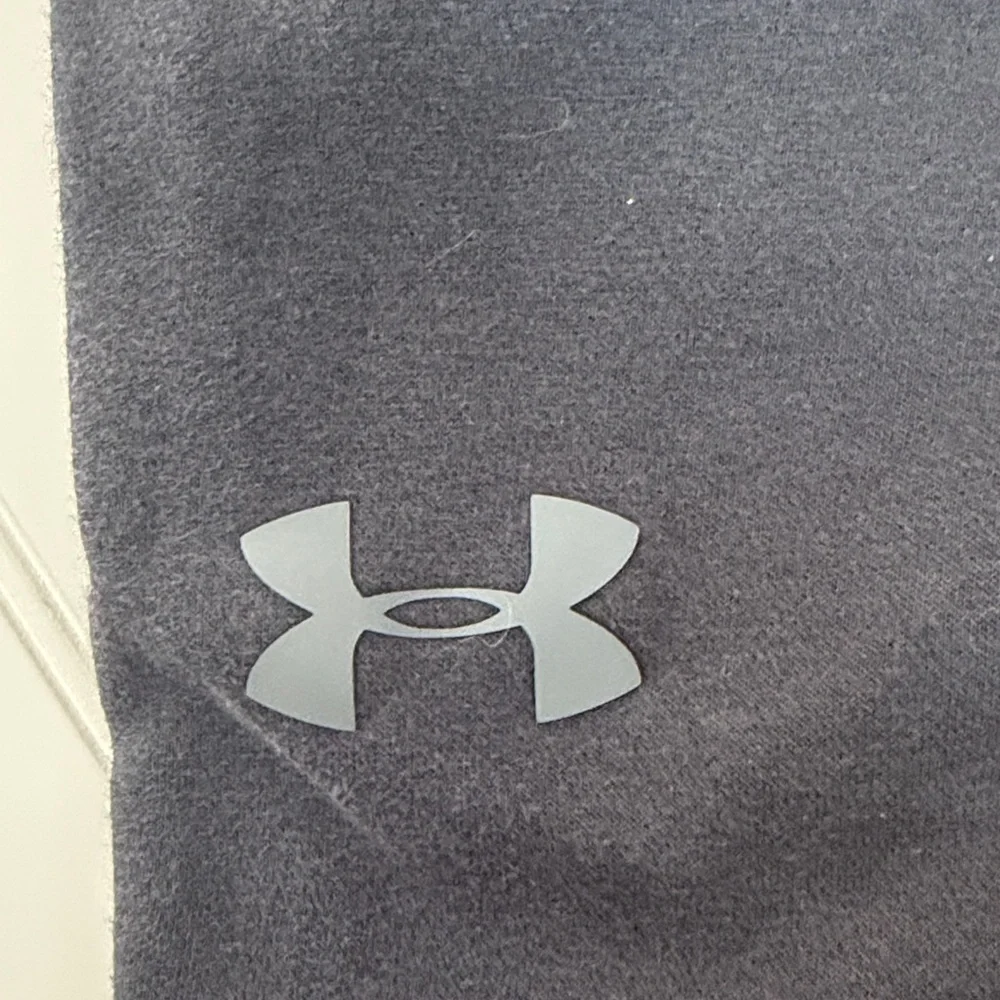 (208)Under Armour Black Jogger Sweatpants with White Drawcord- Coldgear